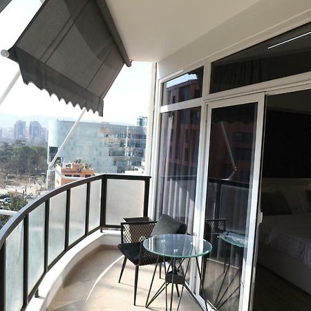 Tiranatop Suites 3 1000 Ft2 المظهر الخارجي الصورة