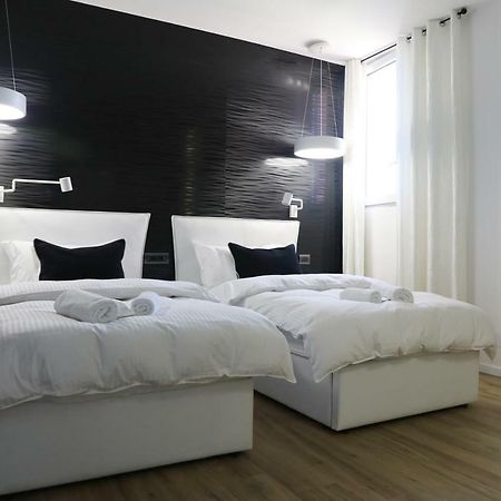 Tiranatop Suites 3 1000 Ft2 المظهر الخارجي الصورة