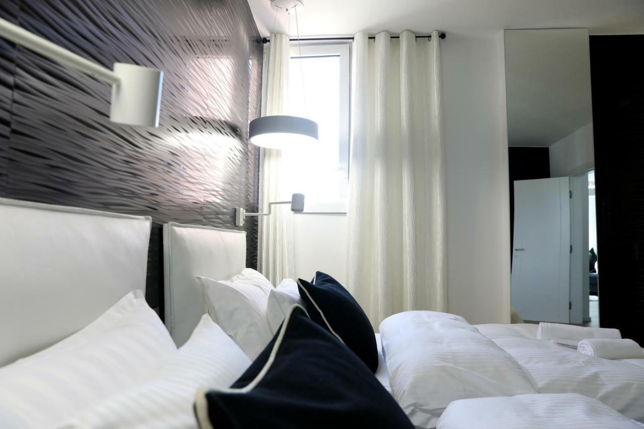 Tiranatop Suites 3 1000 Ft2 المظهر الخارجي الصورة