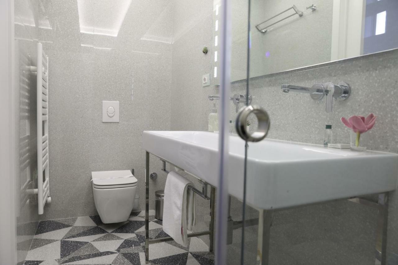 Tiranatop Suites 3 1000 Ft2 المظهر الخارجي الصورة