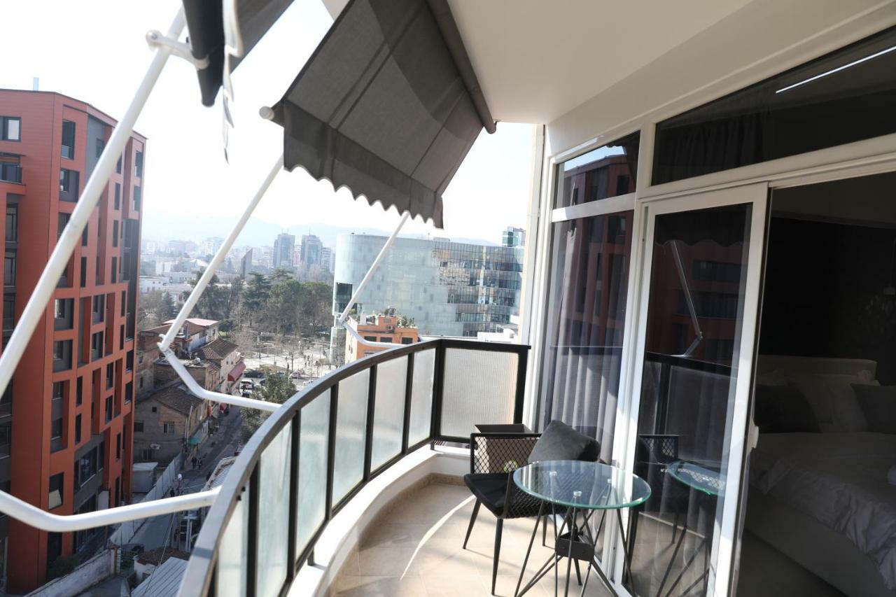 Tiranatop Suites 3 1000 Ft2 المظهر الخارجي الصورة